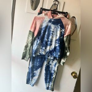 2-pc multi-color girls lounge set